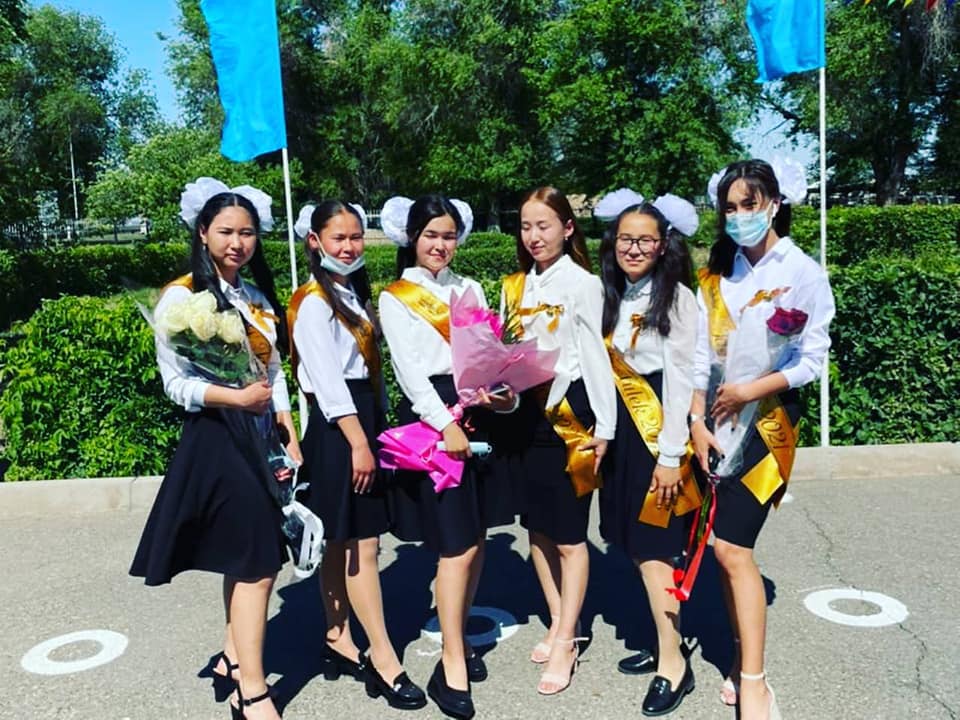 Биыл 11-сыныпты 7 оқушы аяқтады.Алдағы UNT-де сәттілік тілейміз.Қалаған ЖОО-на түсіп, ел үмітін ақтар азамат болуларыңа шын жүректен тілектеспіз!!!