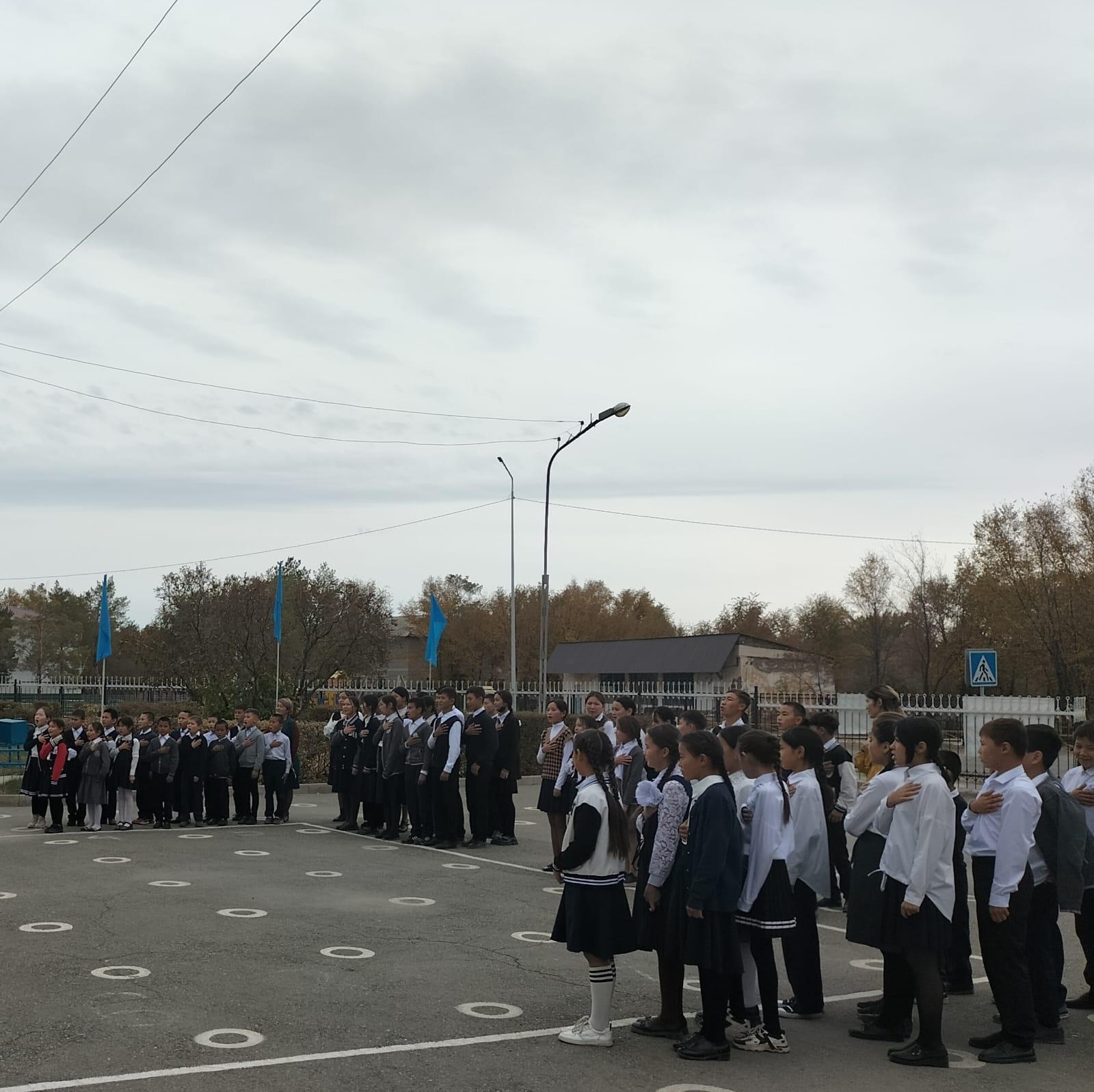 Әр аптаның дүйсенбі күні "Әнұран орындау күні" болып бекітілді